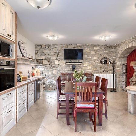 Apartman Pietro Мотовун Экстерьер фото